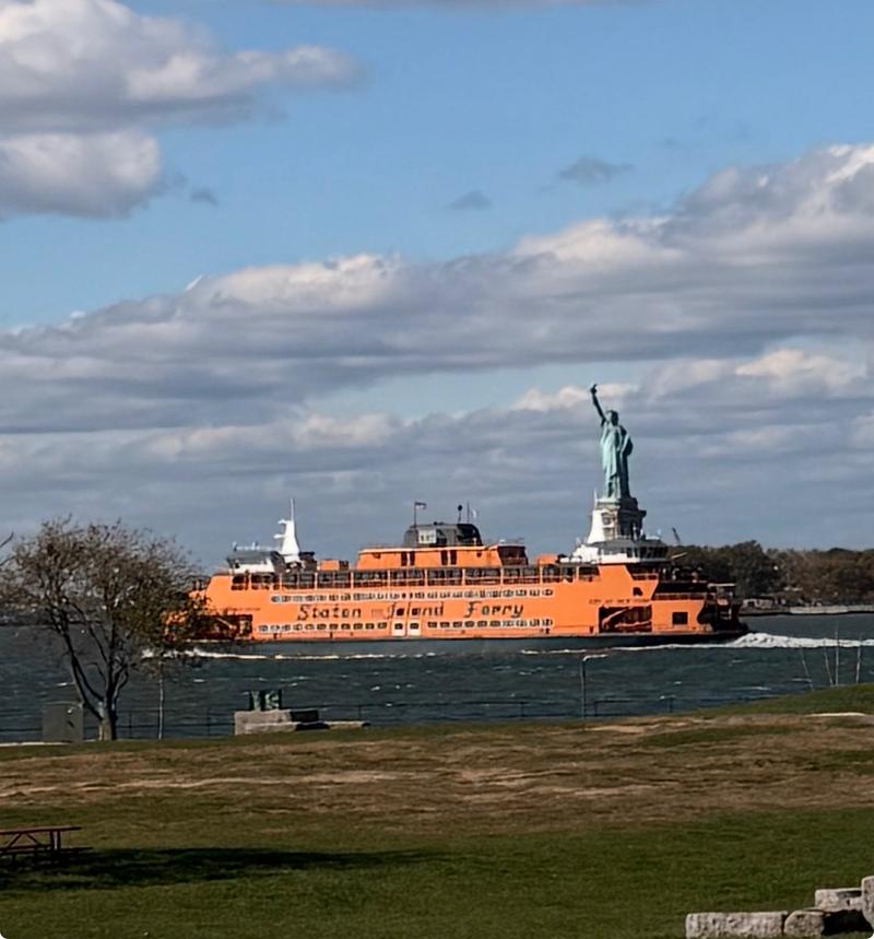 Sunny day on Gov Island.
